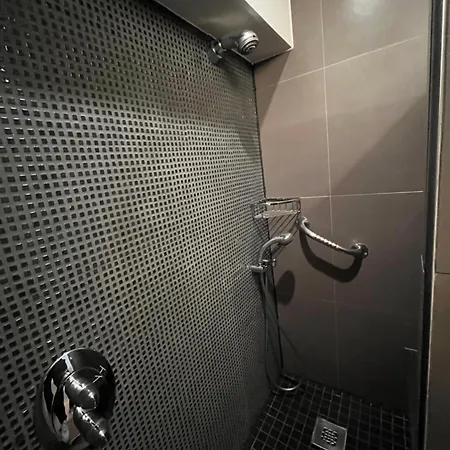 Apartment Modern 1-bedroom With Sea View In T92