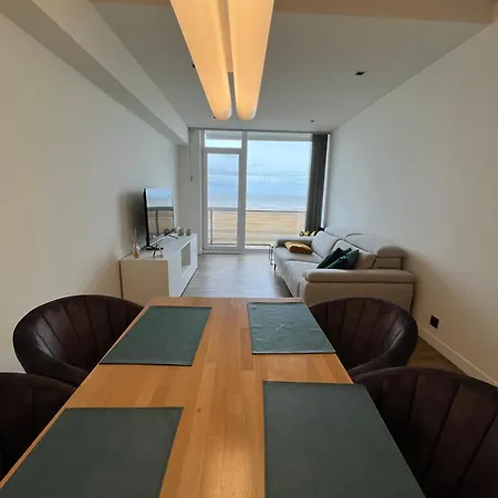 Modern 1-bedroom With Sea View In T92 Daire Oostende